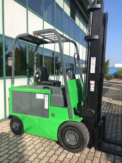 Carrello Elevatore Elettrico CESAB CENTAURO 250 Usato